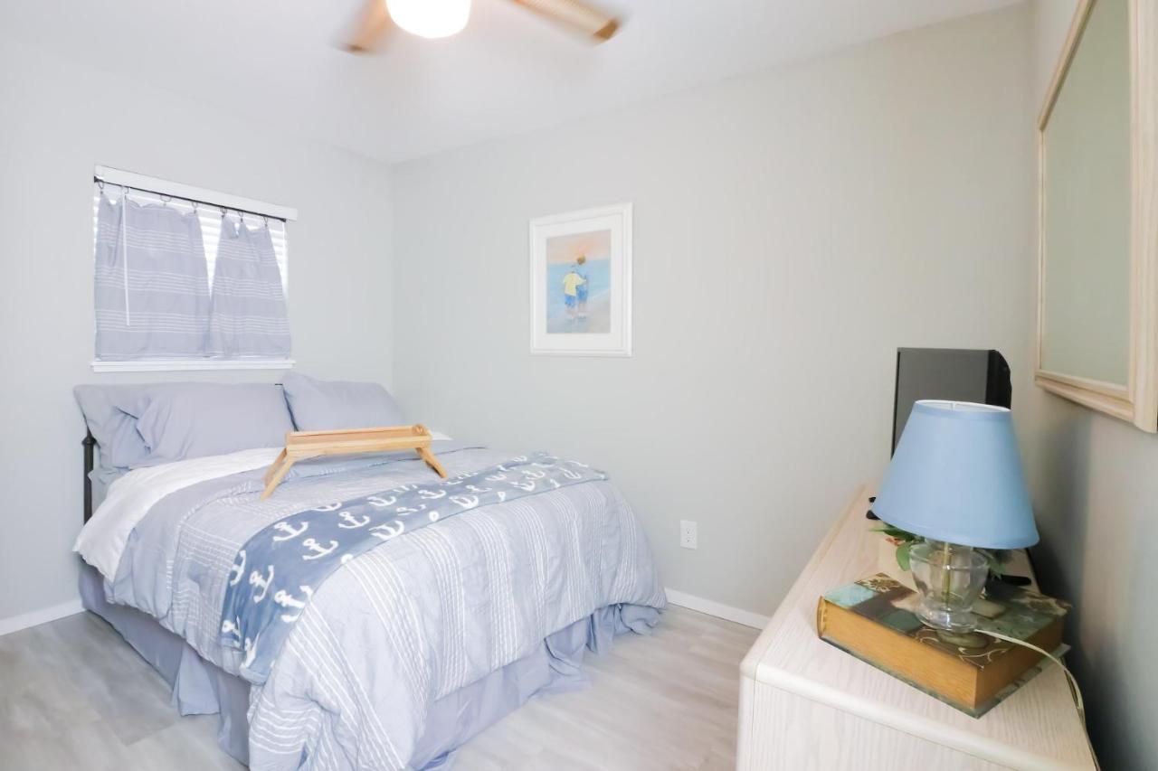 Sunny Daze Walk To Beach 2 Decks Pet Friendly Has A Mini Bar ガルベストン エクステリア 写真