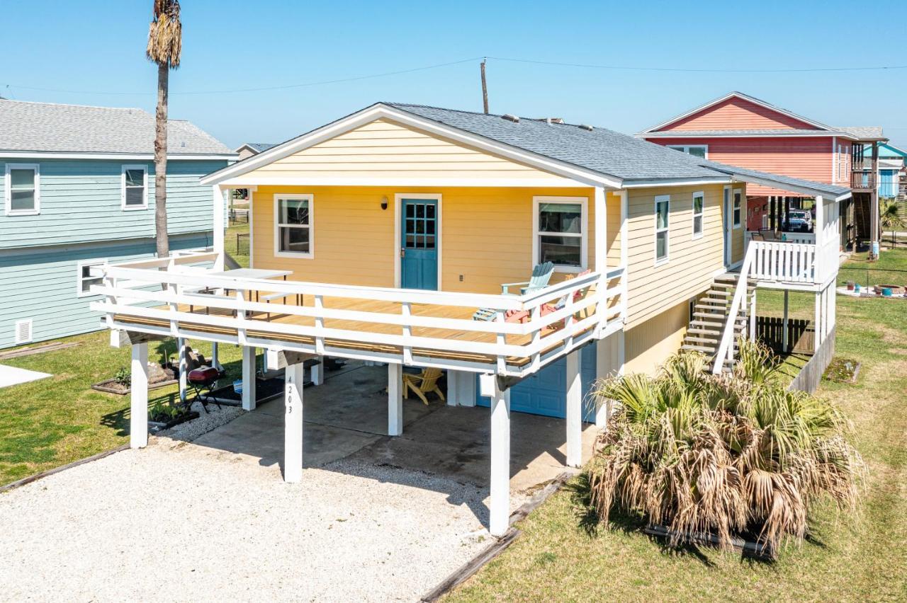Sunny Daze Walk To Beach 2 Decks Pet Friendly Has A Mini Bar ガルベストン エクステリア 写真